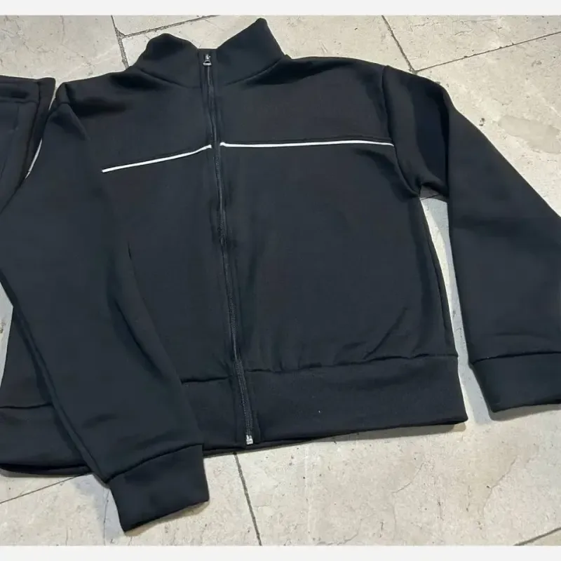 ست دوتیکه سویشرت و شلوار دورس داخل کرکی مغزی دوزی فری سایز زنانه - تصویر 4