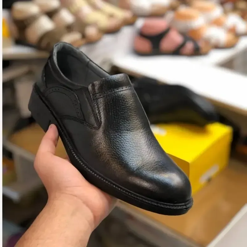 کفش چرم مردانه مجلسی ایپک مشکی رویه چرم طبیعی زیره پیو سبک و مقاوم - تصویر 5