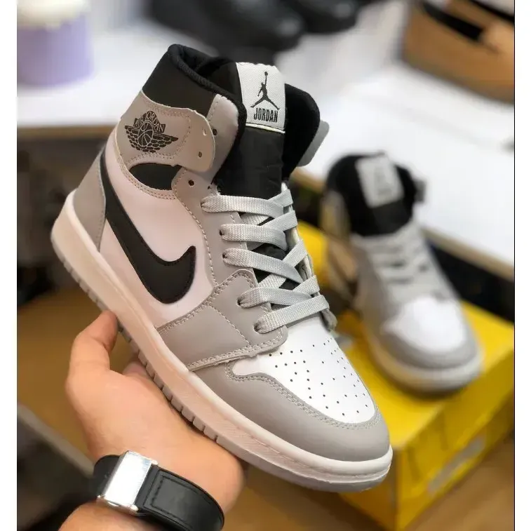 کفش جردن ساقدار زنانه نایک طوسی سفید چرم صنعتی زیره PVC - تصویر 5