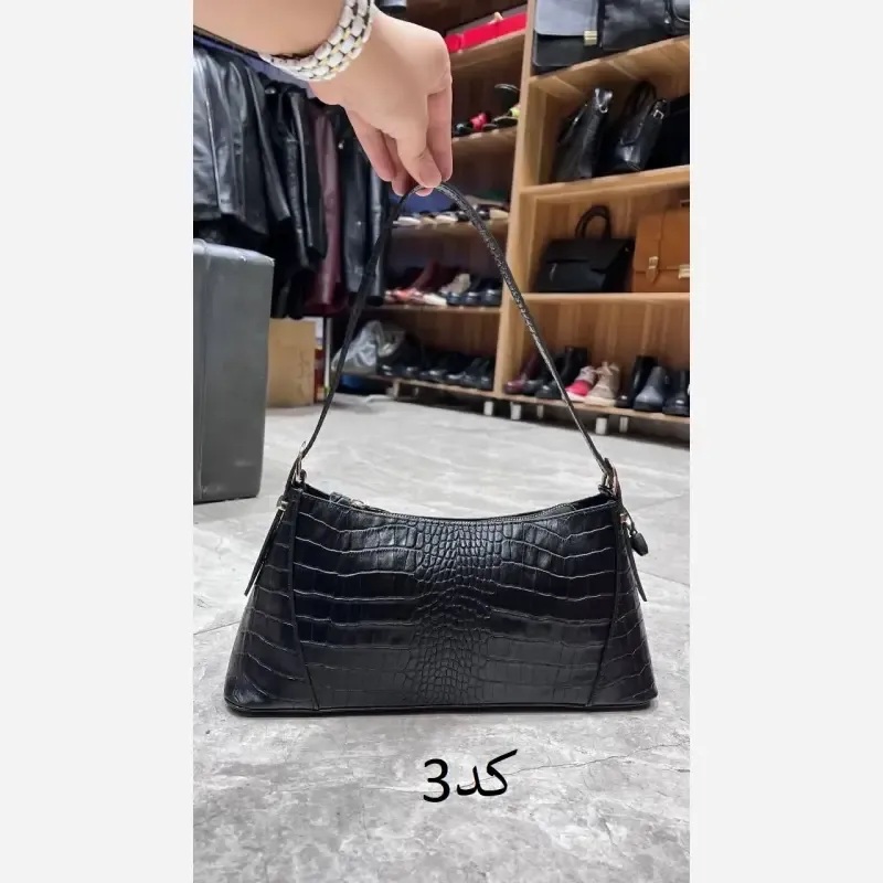 کیف دوشی و دستی چرم طبیعی گاوی مدل شاندیز سایز 24x15 رنگی - تصویر 3